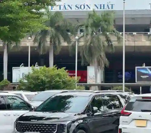 Thuê xe đi sân bay Tân Sơn Nhất