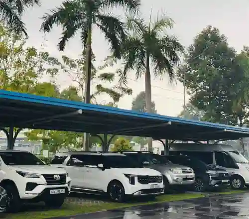 Thuê xe Kia Carnival tại TP.HCM giá rẻ - Hoàng Bảo Long Travel
